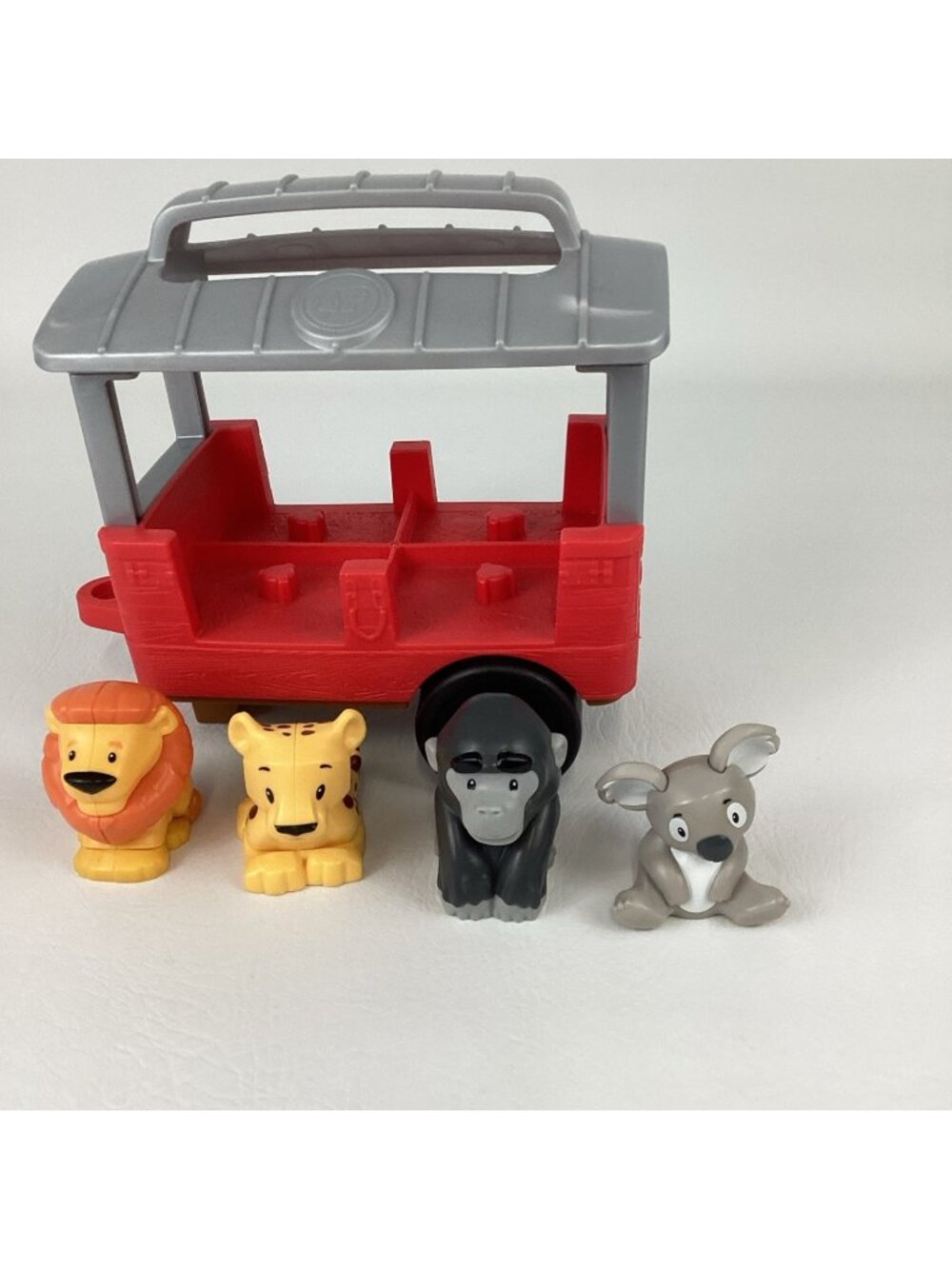 Fisher Price Little People Replacement Caring for animals Trailer 4 Figures Lot